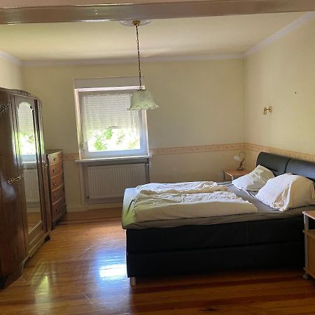 Ferienwohnung Pirmasens Im Winzler Viertel Bagian luar foto